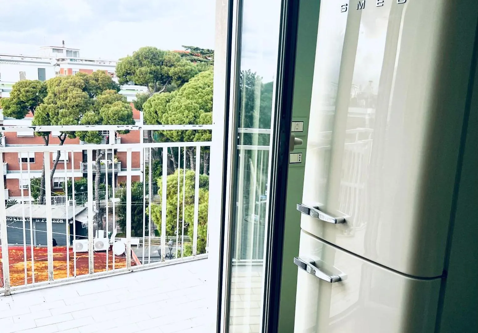 Raroom Aparthotel Portici Apartment